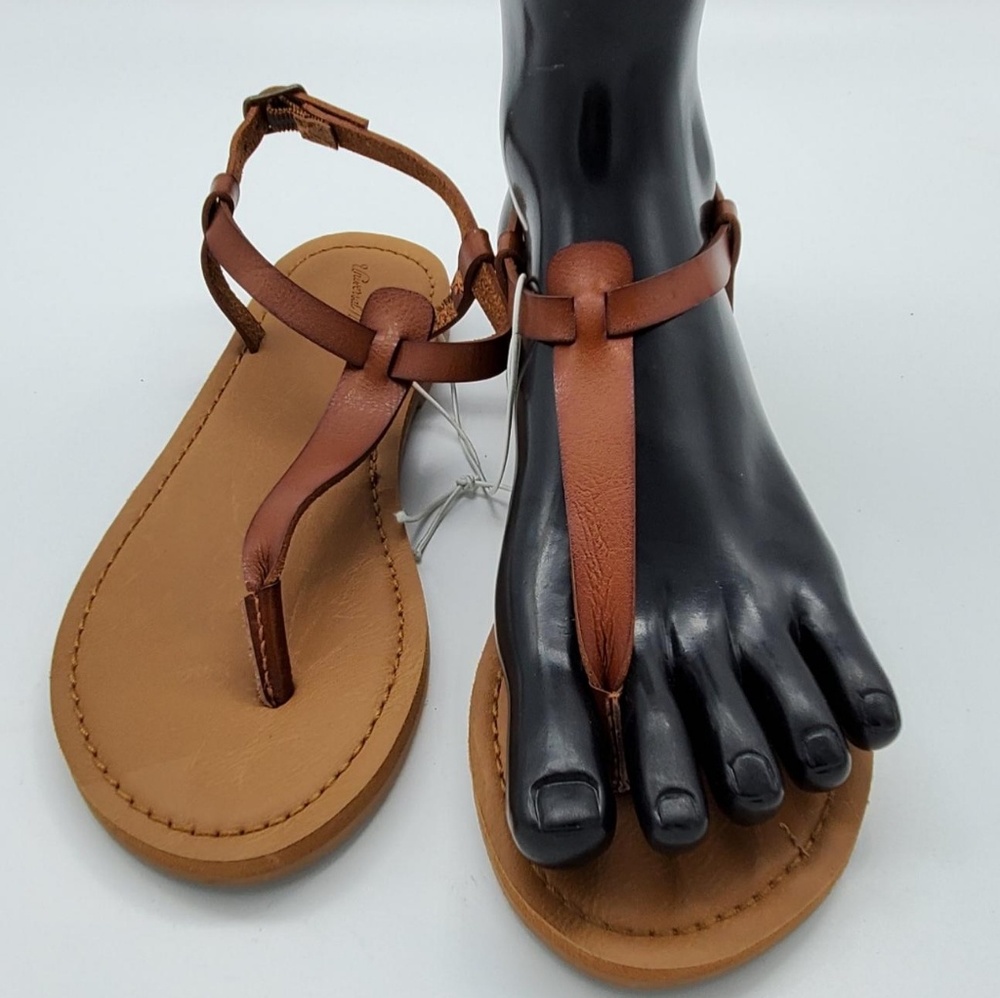 T-Strap Thong Sandal Universal Thread Size 5.5